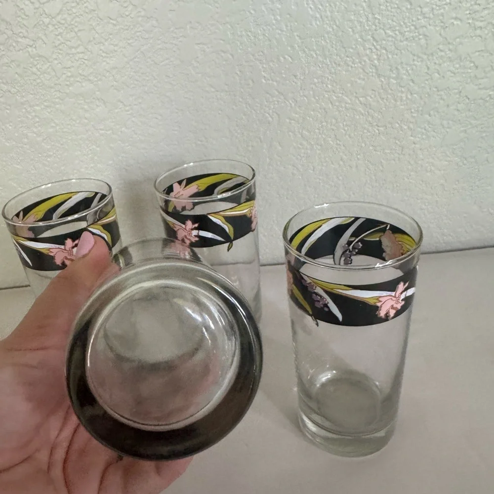80s Black and Green Orchid Lilly Water Glasses set of 4